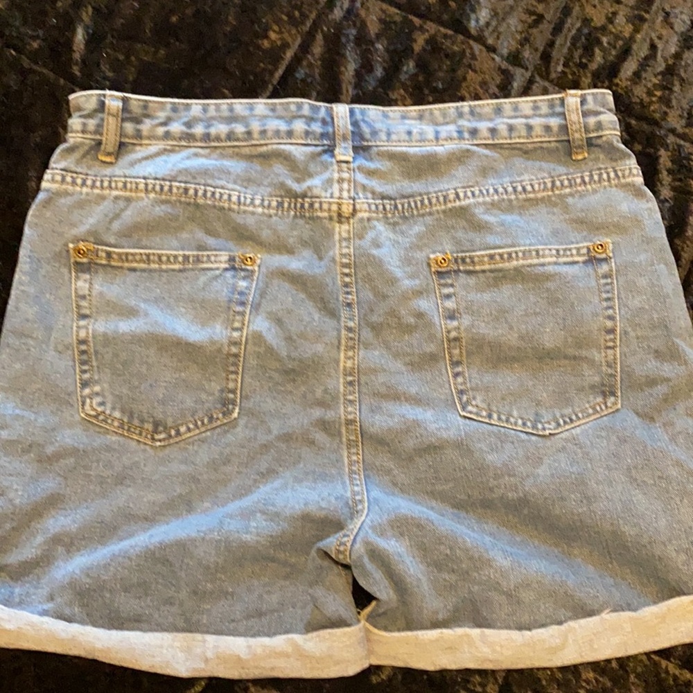 High Rise Mom Shorts - Picture 2 of 2